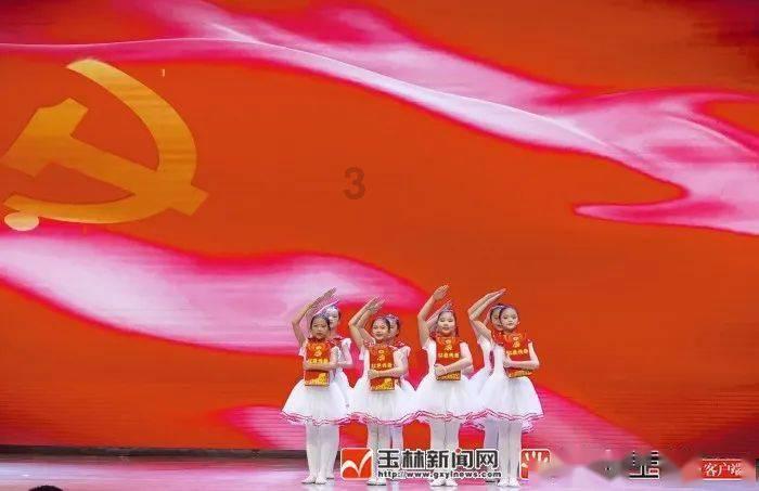 春节为什么要对对联？有什么寓意？游戏画面