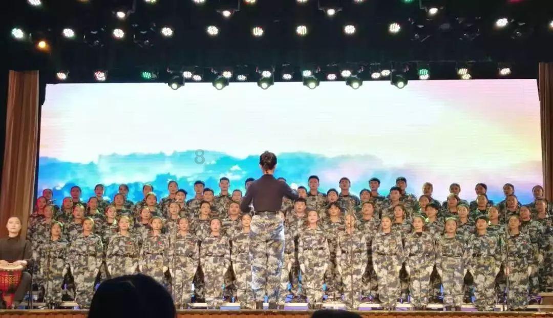 省政协委员分组讨论会议决议草案 和提案审查情况报告草案